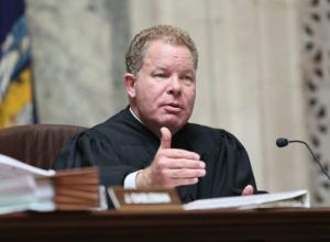 Vote Justice Dan Kelly for Wisconsin Supreme Court